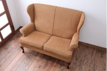 ヴィンテージ家具　イギリスビンテージ　シンプルで上品なウィングバックラブソファ(ウイングバック)