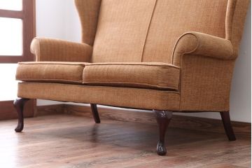 ヴィンテージ家具　イギリスビンテージ　シンプルで上品なウィングバックラブソファ(ウイングバック)