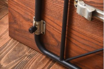 アンティーク家具　アンティーク　シックなペイント鉄脚の2wayセンターテーブル(座卓・作業台)(1)