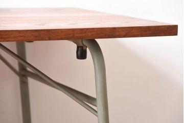 アンティーク家具　アンティーク　くすんだ色味がおしゃれなペイント鉄脚の2wayセンターテーブル(座卓・作業台)(1)