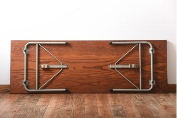 アンティーク家具　アンティーク　くすんだ色味がおしゃれなペイント鉄脚の2wayセンターテーブル(座卓・作業台)(1)