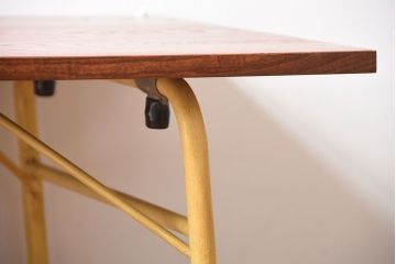 アンティーク家具　アンティーク　くすんだ色味がおしゃれなペイント鉄脚の2wayセンターテーブル(座卓・作業台)(2)