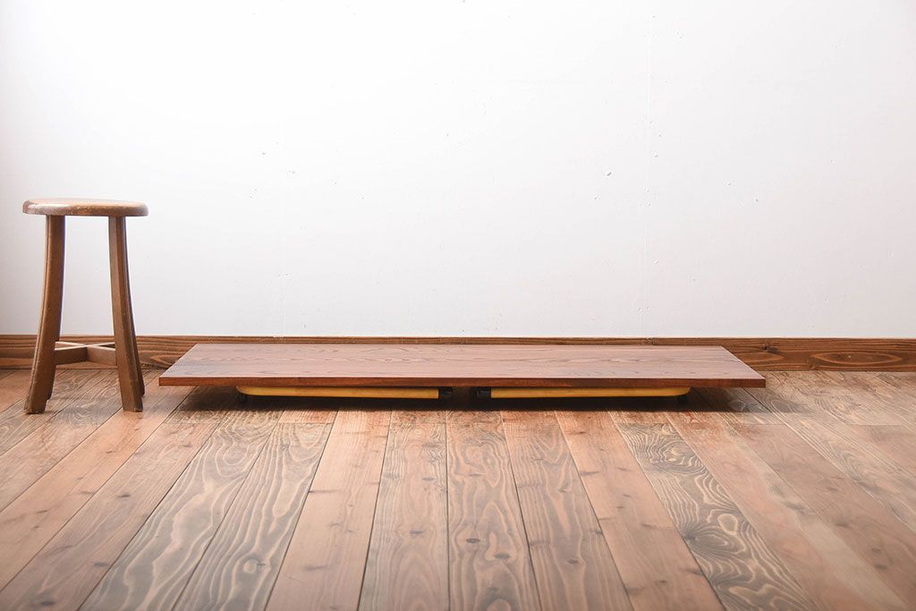 アンティーク家具　アンティーク　くすんだ色味がおしゃれなペイント鉄脚の2wayセンターテーブル(座卓・作業台)(2)