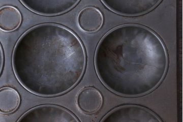 アンティーク雑貨　イギリスアンティーク　古いブリキ製　ケーキの焼き型　baking tin(ベーキング ティン)(1)