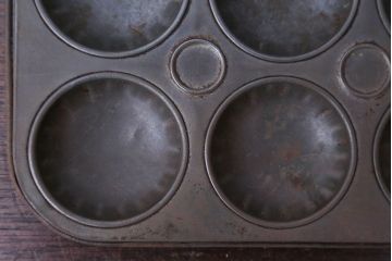 アンティーク雑貨　イギリスアンティーク　古いブリキ製　ケーキの焼き型　baking tin(ベーキング ティン)(1)