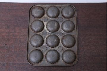 アンティーク雑貨　イギリスアンティーク　古いブリキ製　ケーキの焼き型　baking tin(ベーキング ティン)(1)