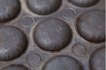 アンティーク雑貨　イギリスアンティーク　古いブリキ製　ケーキの焼き型　baking tin(ベーキング ティン)(1)