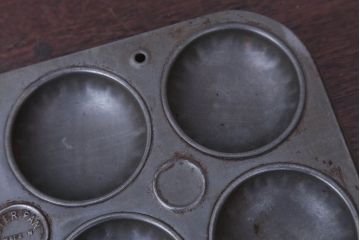 アンティーク雑貨　イギリスアンティーク　古いブリキ製　ケーキの焼き型　baking tin(ベーキング ティン)(2)
