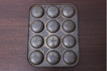 アンティーク雑貨　イギリスアンティーク　古いブリキ製　ケーキの焼き型　baking tin(ベーキング ティン)(2)