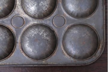 アンティーク雑貨　イギリスアンティーク　古いブリキ製　ケーキの焼き型　baking tin(ベーキング ティン)(2)