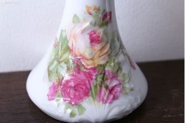 アンティーク雑貨　イギリスアンティーク　優雅なバラのドレッサーセット(キャンドルスタンド・小物入れ・トレー)