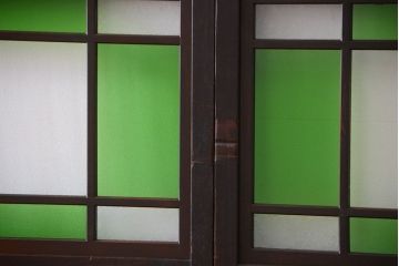 アンティーク　色ガラス入り!モダンなガラス帯戸4枚セット