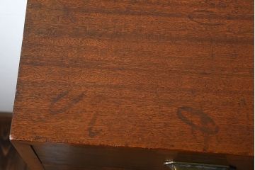 アンティーク家具　アンティーク　ネームプレート付き!古い木の縦型チェスト