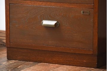 アンティーク家具　アンティーク　ネームプレート付き!古い木の縦型チェスト