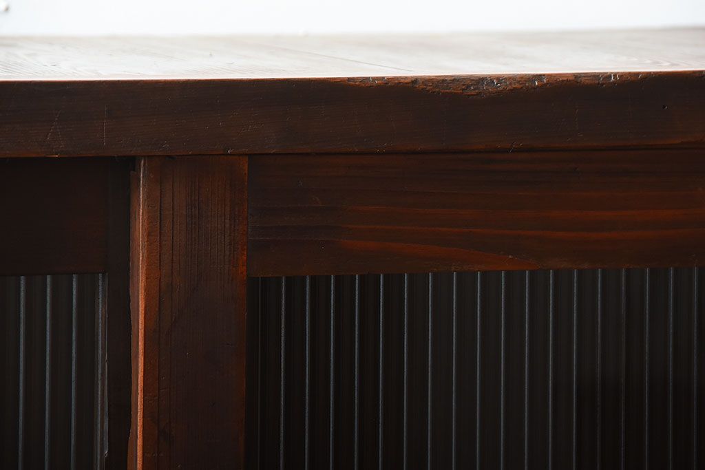 アンティーク家具　和製アンティーク　モールガラス引き戸の古い木製収納棚