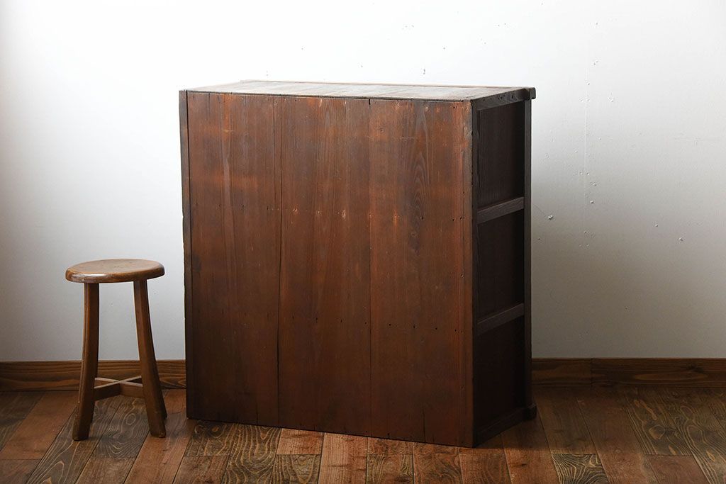 アンティーク家具　和製アンティーク　モールガラス引き戸の古い木製収納棚