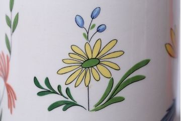 アンティーク雑貨　BERNARDAUD(ベルナルド)・LE PETIT NICOLAS(プチ・ニコラ)　Gian(ジアン)・Oiseaux de paradeis(オアゾ・ドゥ・パラディ)　マグカップ2つセット