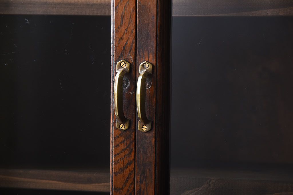 レトロ家具　昭和レトロ　作業台付き!古いナラ材のアンティークカップボード(食器棚)