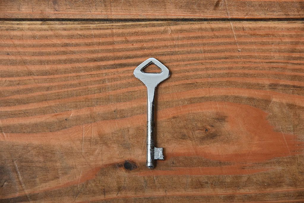 中古　高級品!永田良介商店製のチェスト(定価780000円)