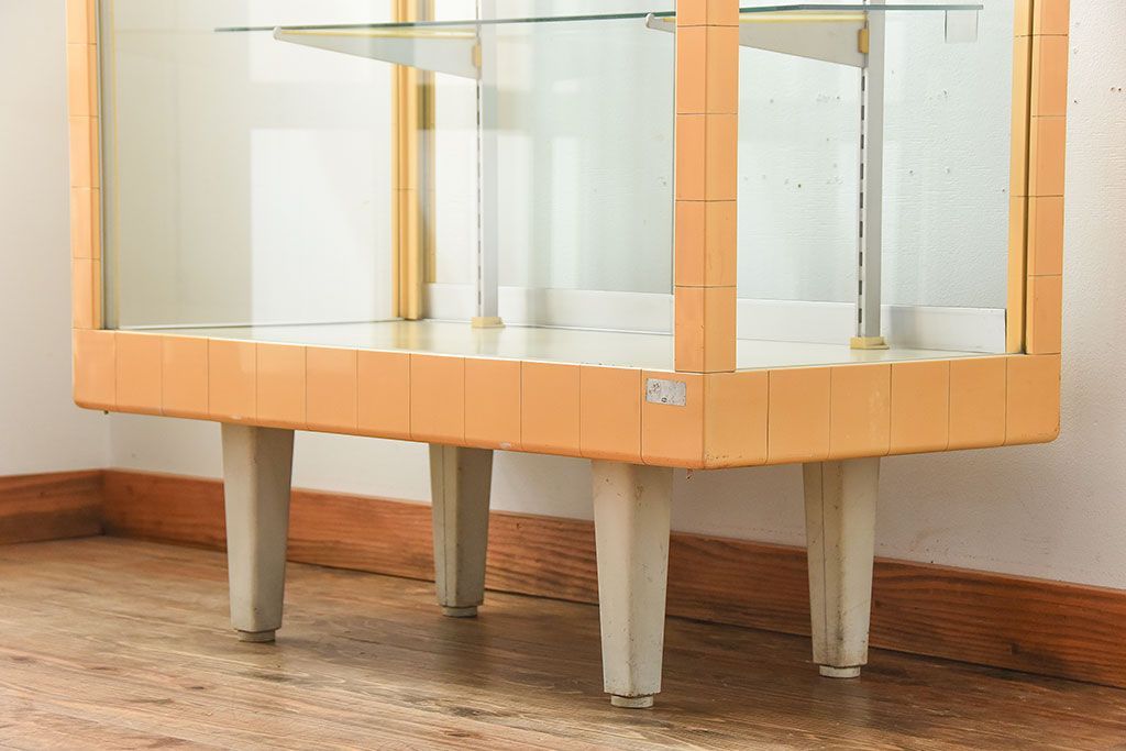 レトロ家具　昭和レトロ　かわいらしい見た目のセキスイファッションケース(ガラスケース)