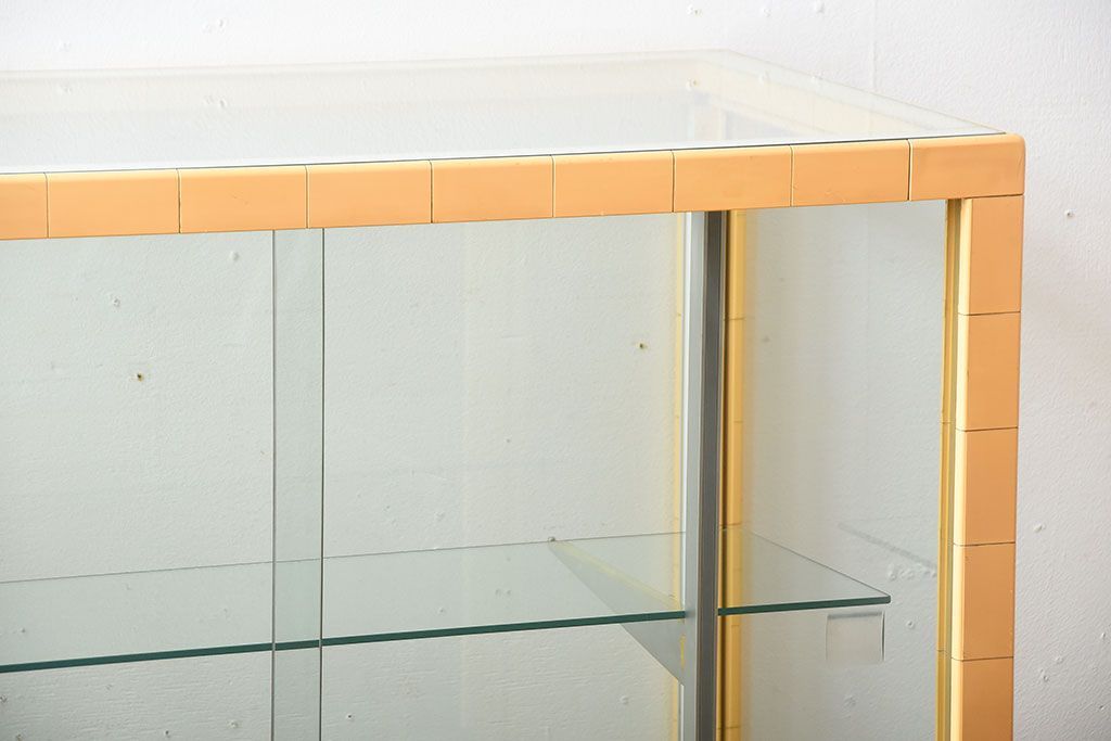 レトロ家具　昭和レトロ　かわいらしい見た目のセキスイファッションケース(ガラスケース)