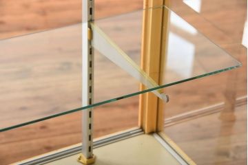 レトロ家具　昭和レトロ　かわいらしい見た目のセキスイファッションケース(ガラスケース)