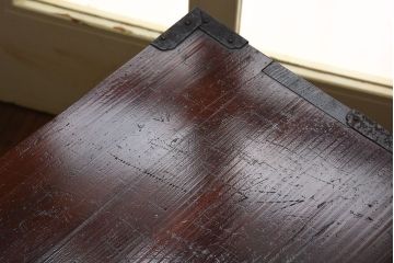 アンティーク家具　古民具・骨董　前面栗材!大きな丸金具付き重ね箪笥