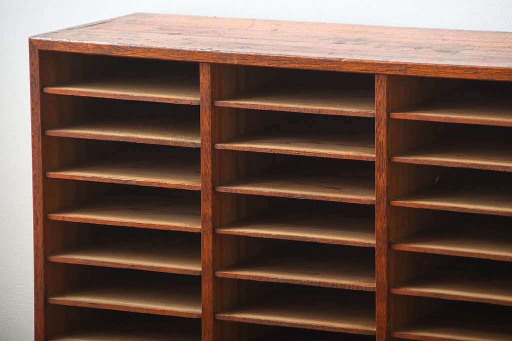 昭和レトロ 古家具 木製棚 引き出し付き 書類入れ カルテケース 2列12段 木製棚 木製家具 カルテ棚 書類棚 アンティーク 昭和レトロ ヴィンテージ