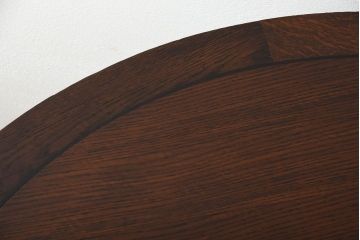 ヴィンテージ家具　イギリスビンテージ　おしゃれなオーク材のラウンドダイニングテーブル