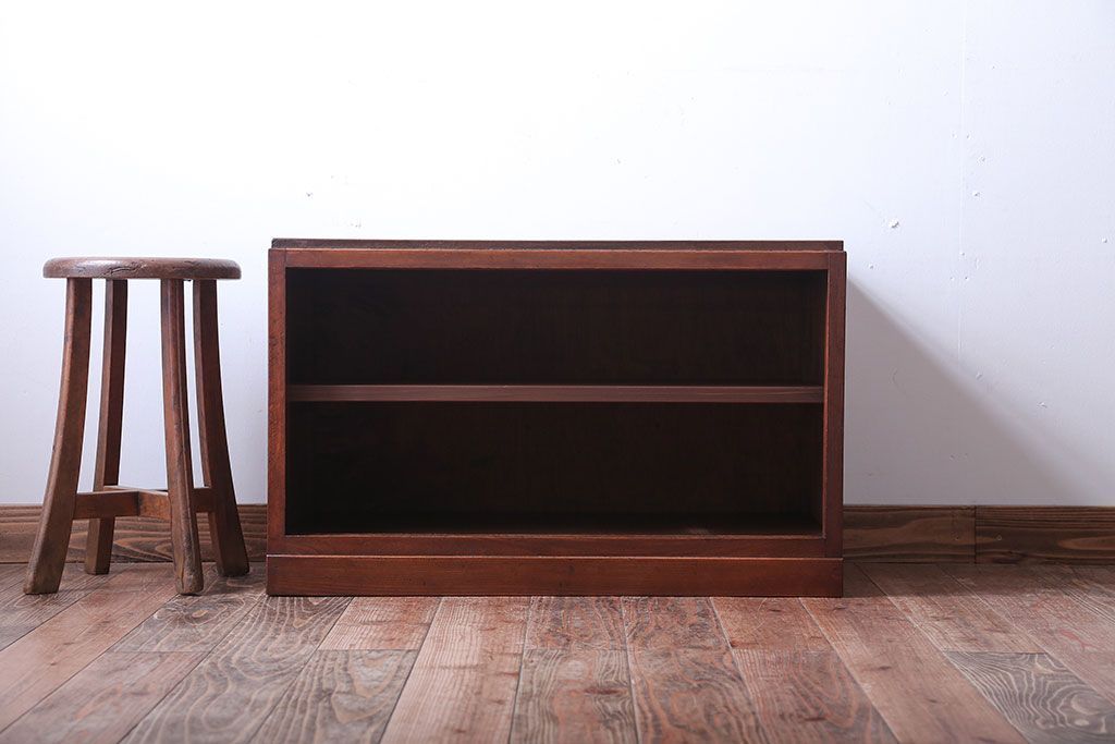 アンティーク家具　和製アンティーク　シンプルな古い木の飾り棚