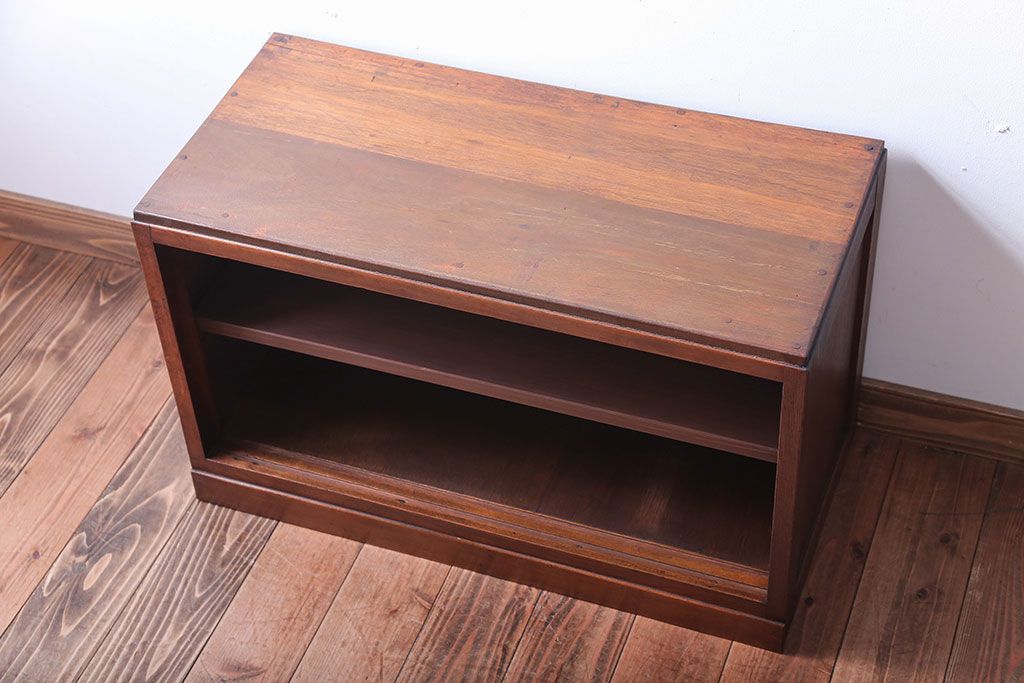 アンティーク家具　和製アンティーク　シンプルな古い木の飾り棚