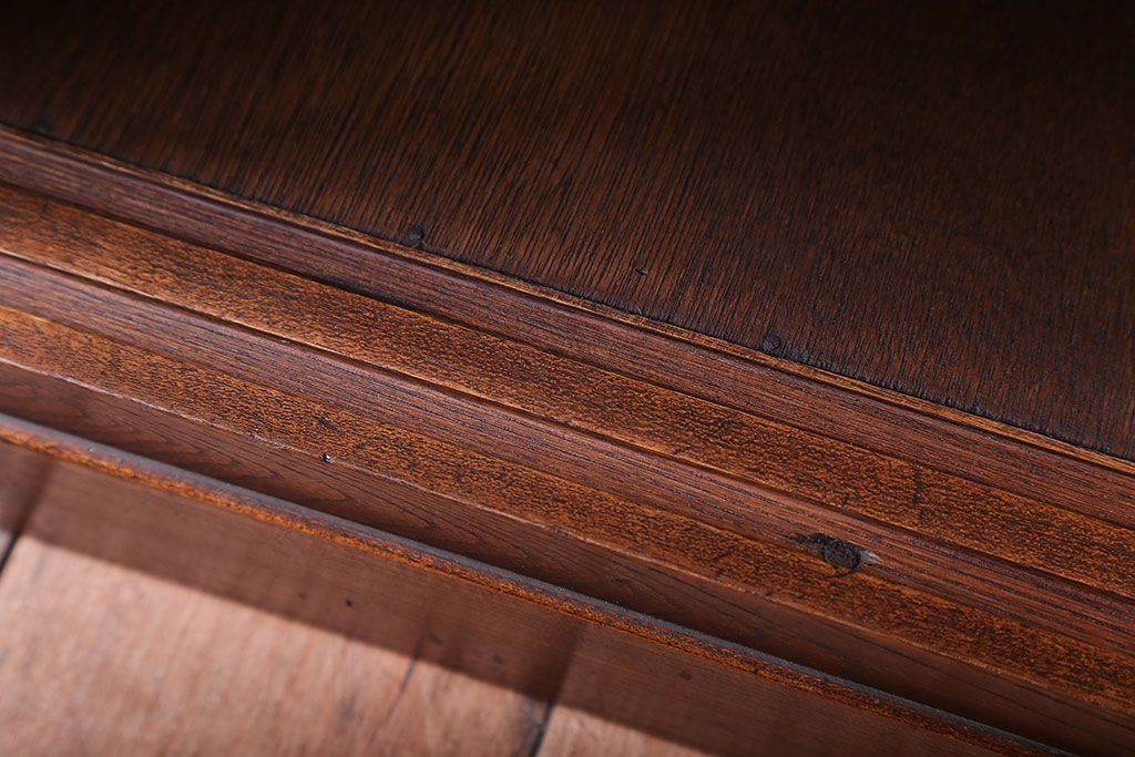 アンティーク家具　和製アンティーク　シンプルな古い木の飾り棚