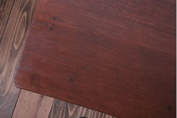 アンティーク家具　和製アンティーク　鉄脚が印象的な古いナラ材のセンターテーブル