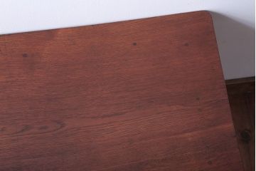 アンティーク家具　和製アンティーク　鉄脚が印象的な古いナラ材のセンターテーブル