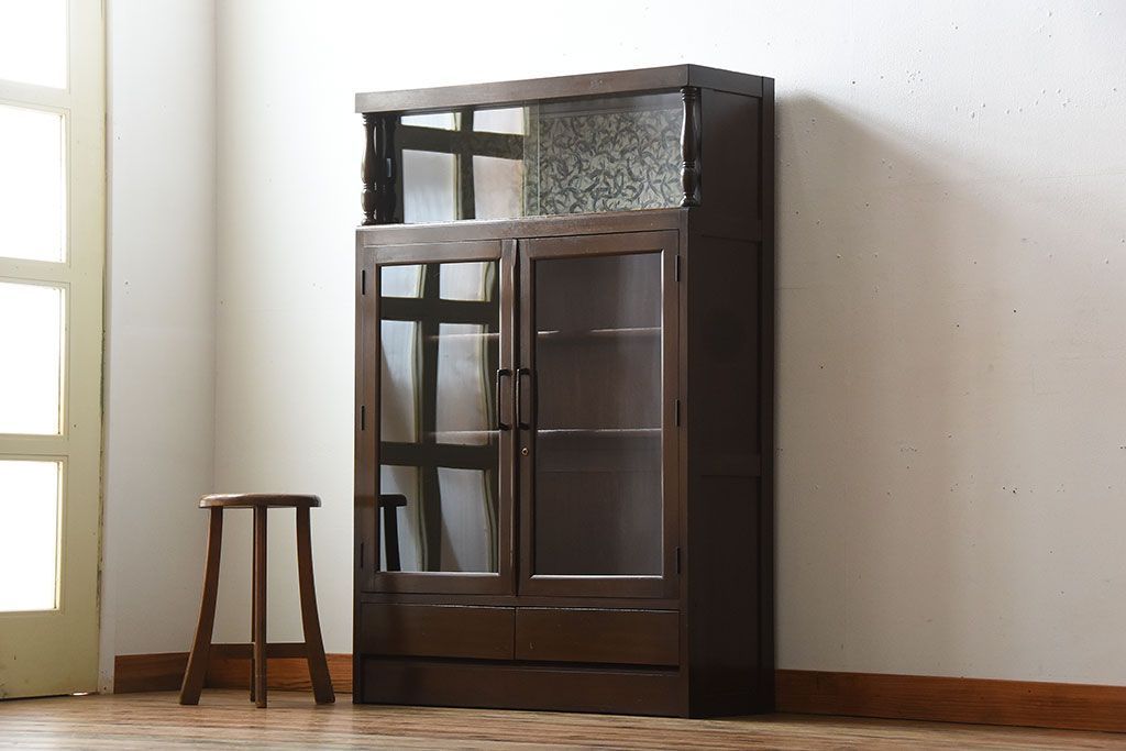 レトロ家具　和製アンティーク　古い木製のレトロな本箱