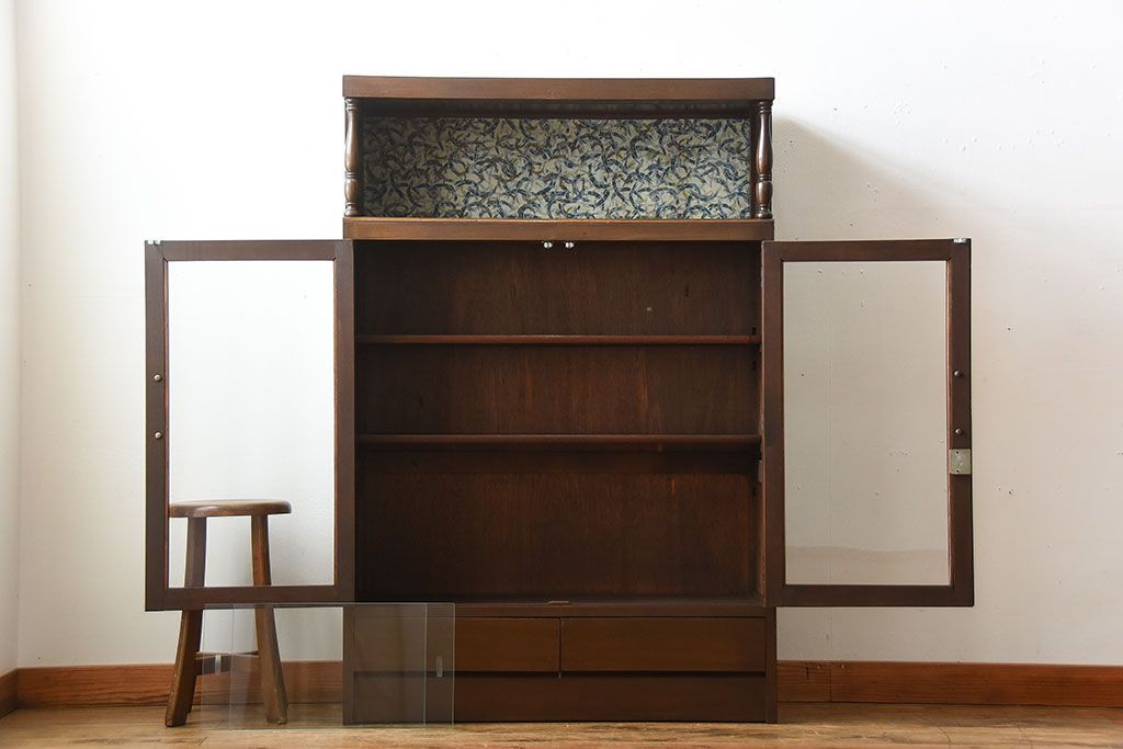 レトロ家具　和製アンティーク　古い木製のレトロな本箱