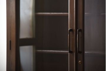 レトロ家具　和製アンティーク　古い木製のレトロな本箱