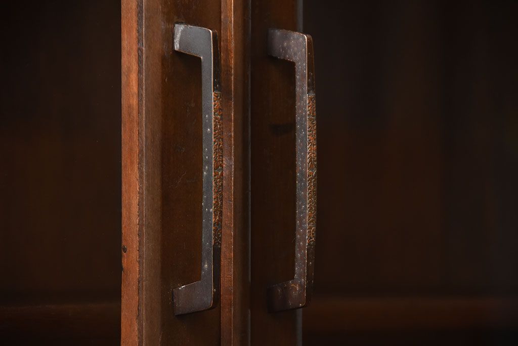 レトロ家具　和製アンティーク　古い木製のレトロな本箱