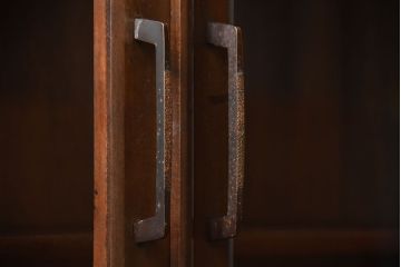 レトロ家具　和製アンティーク　古い木製のレトロな本箱