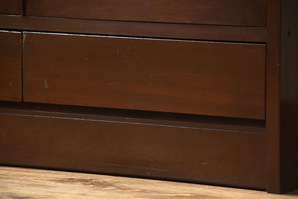 レトロ家具　和製アンティーク　古い木製のレトロな本箱