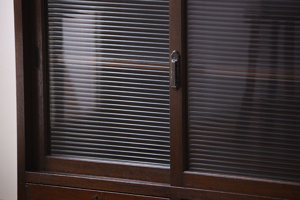 アンティーク家具　和製アンティーク　引き出し付き!モールガラス引き戸のカウンター収納棚