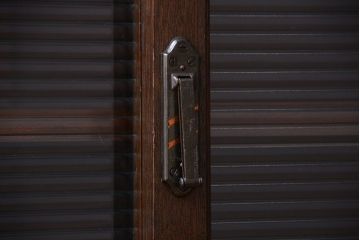 アンティーク家具　和製アンティーク　引き出し付き!モールガラス引き戸のカウンター収納棚