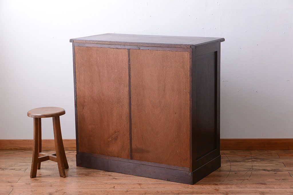 アンティーク家具　和製アンティーク　引き出し付き!モールガラス引き戸のカウンター収納棚