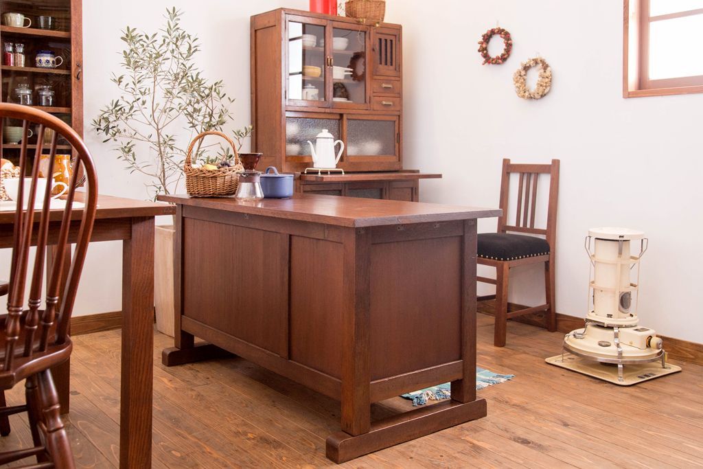 アンティーク家具　和製アンティーク　骨太で重厚な古い木製の作業台(カウンターテーブル)(2)