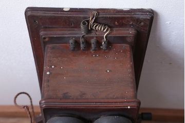 アンティーク雑貨　大正〜昭和初期　古いデルビル磁石式電話機