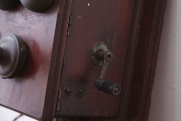 アンティーク雑貨　大正〜昭和初期　古いデルビル磁石式電話機