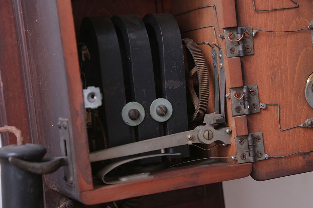 アンティーク雑貨　大正〜昭和初期　古いデルビル磁石式電話機