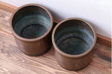 アンティーク雑貨　和製アンティーク　古銅・菊彫象嵌火鉢一対