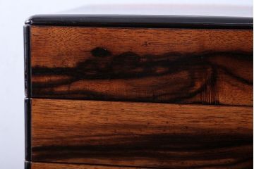 アンティーク雑貨　古民具・骨董　古い黒柿材の重箱(外箱付き)