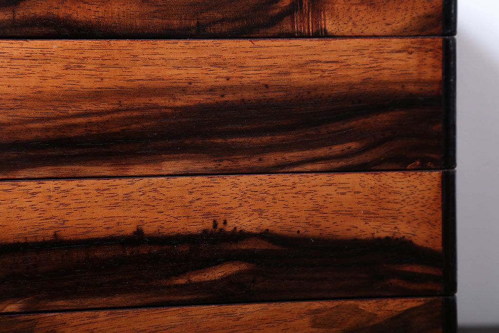 アンティーク雑貨　古民具・骨董　古い黒柿材の重箱(外箱付き)